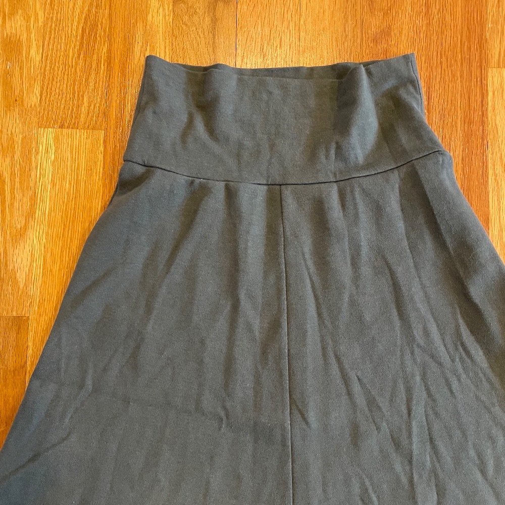Urban Outfitters Grey/Green Flowy Skirt - Picture 2 of 5